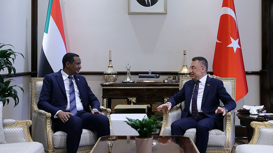 أنقرة.. أوقطاي يلتقي نائب رئيس مجلس السيادة السوداني